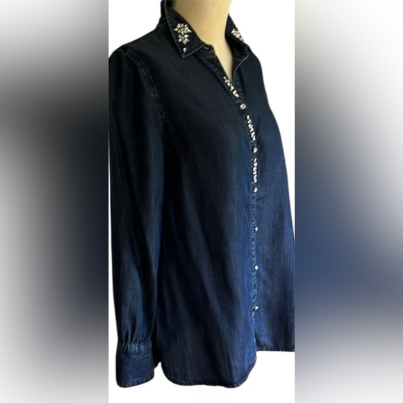 Chico’s Jean button-down shirt with rhinestones- Size 3 - Picture 3 of 7